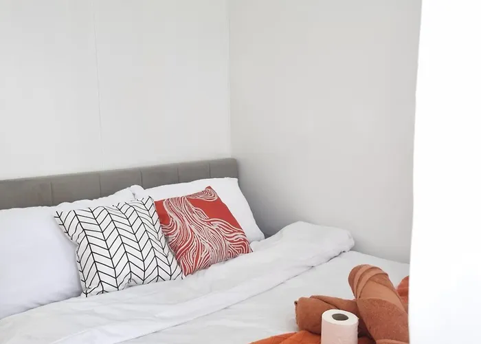 Mp Shore 1 1bed C2 Unit1583 Manila